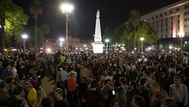 Marchas en Plaza de Mayo y en el interior por la muerte de Nisman - DiarioPopular.com.ar