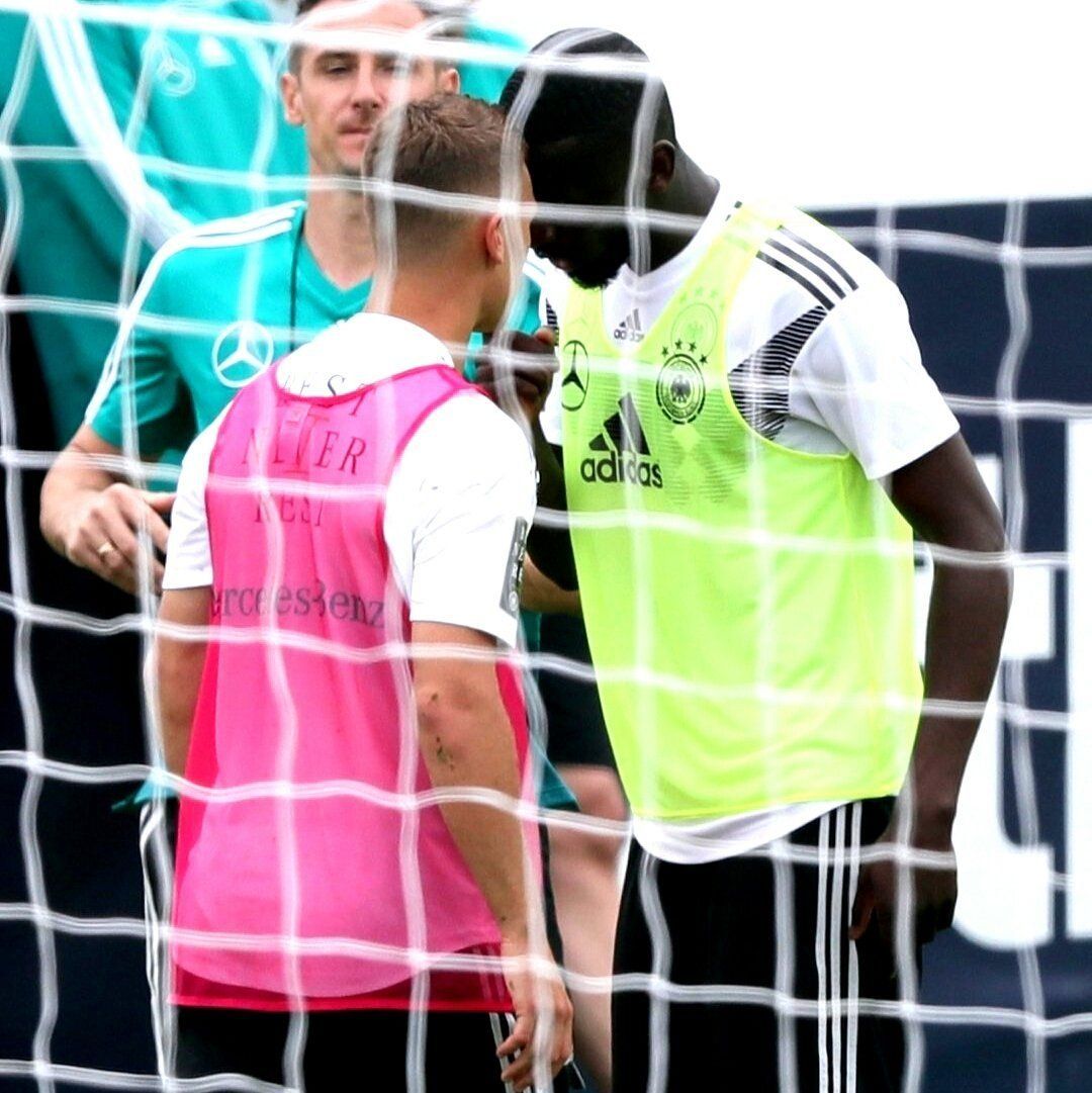 Al borde de las piñas en la práctica de Alemania