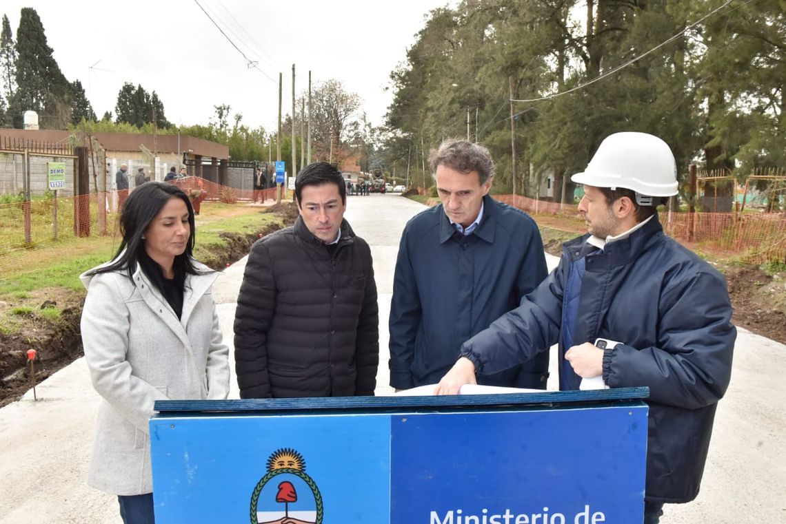 Leo Nardini Noe Correa Y Gabriel Katopodis Visitaron Obras En Malvinas