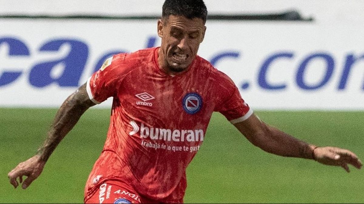 Argentinos Juniors Pis Fuerte En Brasil Y Manda En Su Grupo