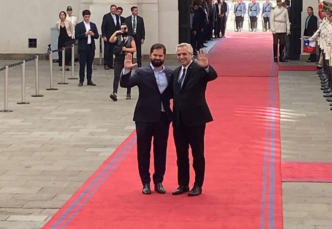 Alberto Fern Ndez Y Gabriel Boric Recordaron El Abrazo De Maip