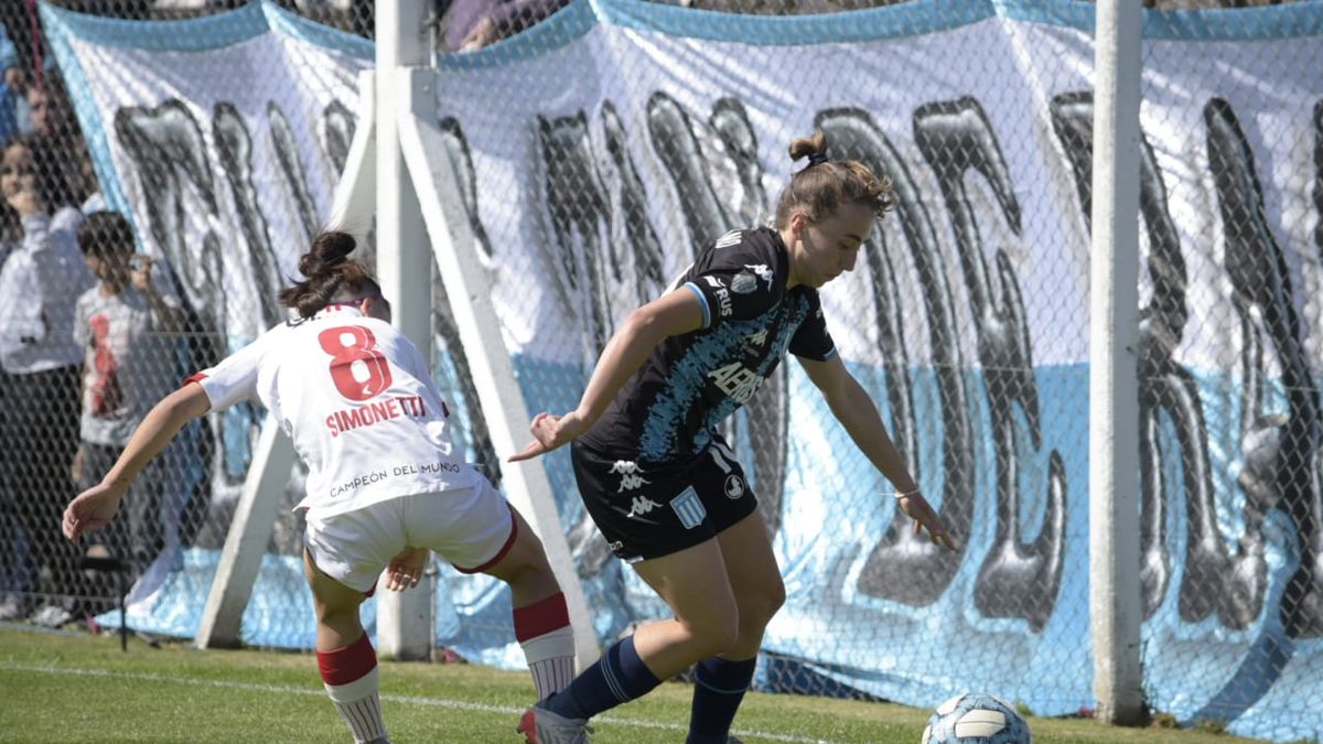 Racing superó a Estudiantes y se mantiene tercero