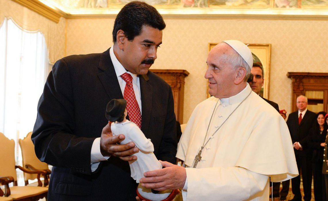 Maduro pidió ayuda al papa para contener a Trump, Macri y Temer