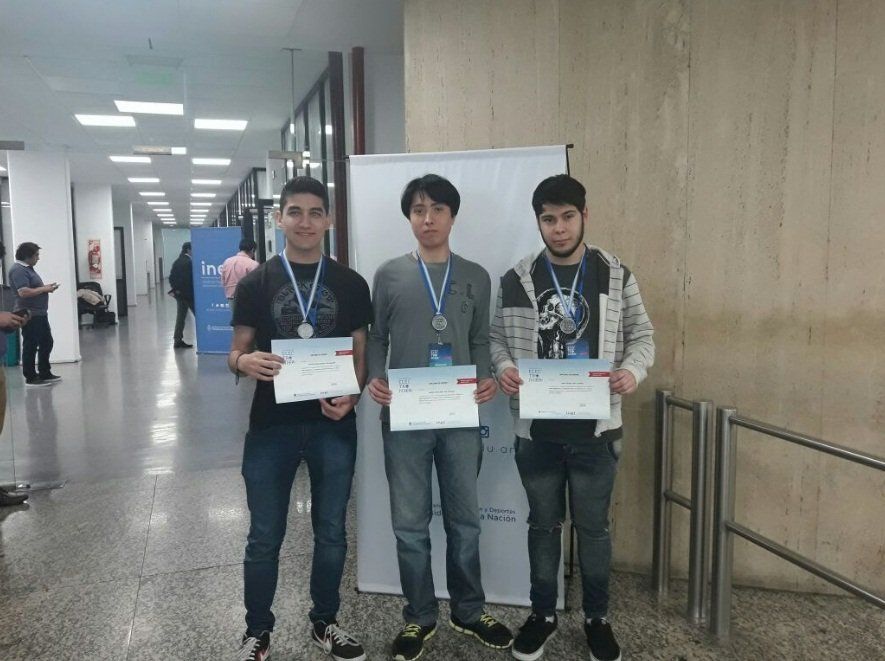 Alumnos de la Técnica 5 de Temperley premiados en Olimpíada de Electrónica