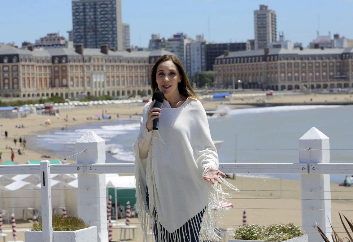 Sombrillas gratis en las playas de Mar del Plata, uno de los anuncios de Vidal