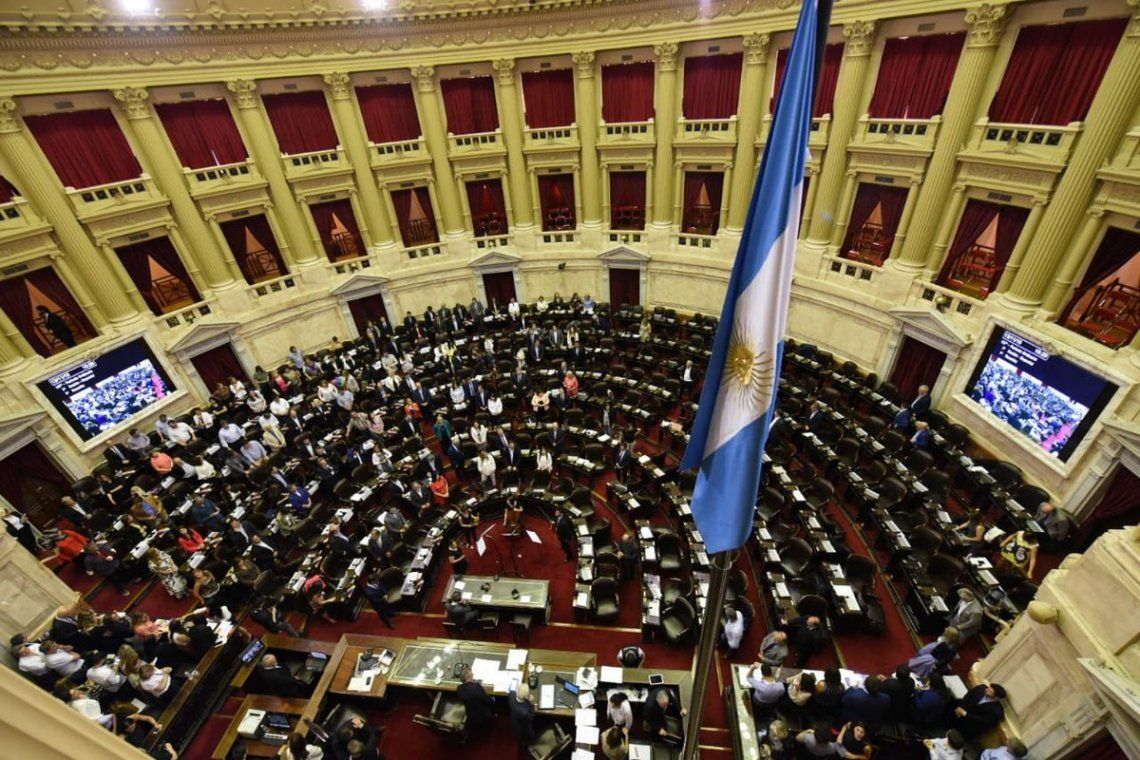 El Gobierno envía al Congreso el proyecto de ley de las tres emergencias El Gobierno envía al Congreso el proyecto de ley de las tres emergencias