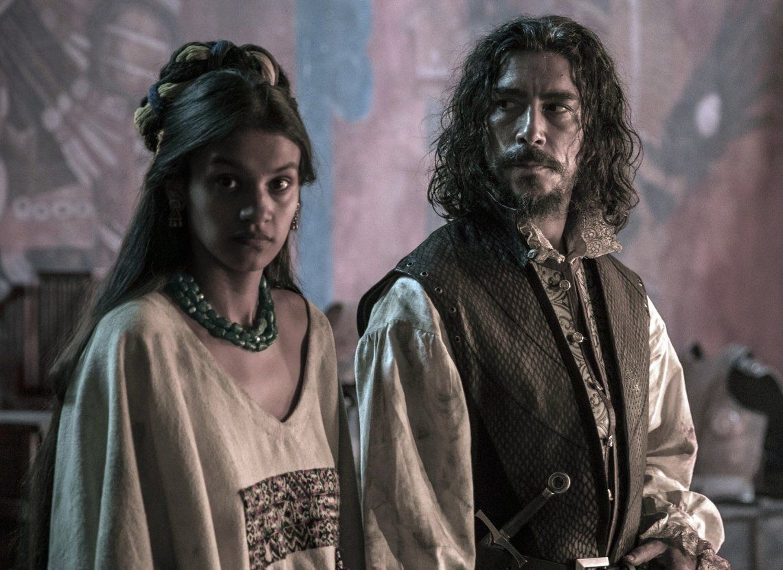 Oscar Jaenada e Ishbel Mata dan vida a Cortés y Marina (Malinche).