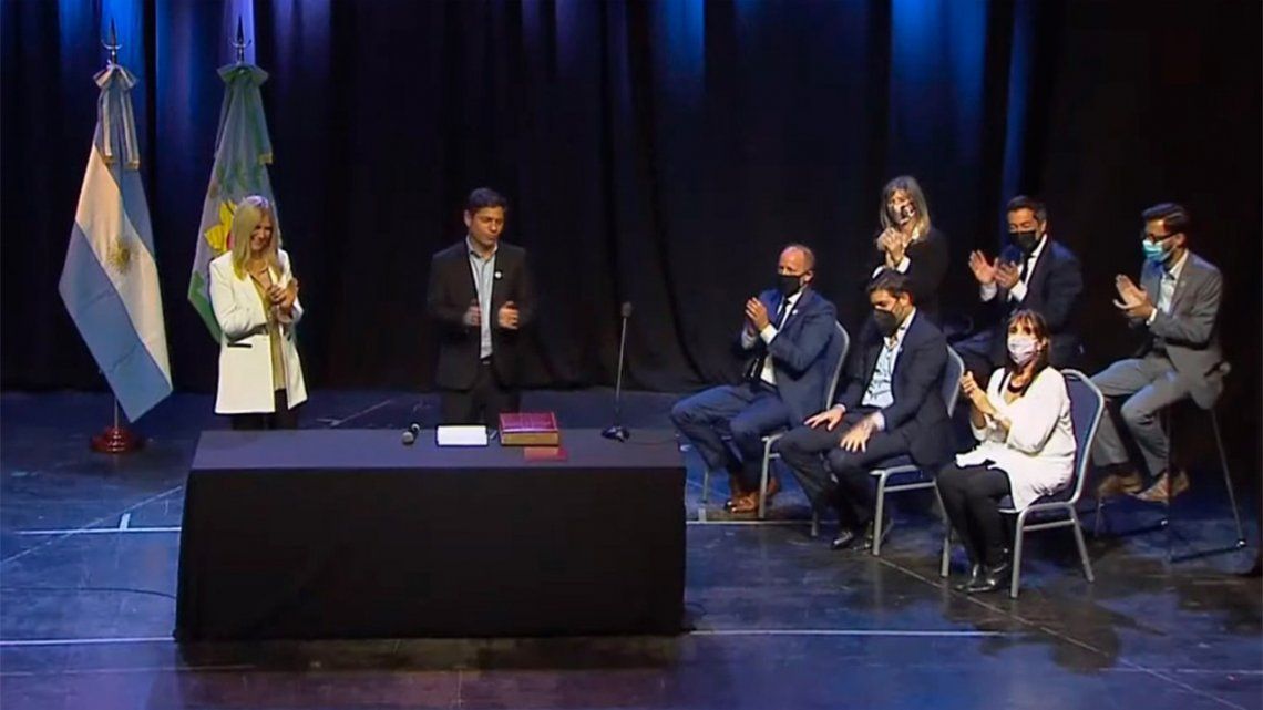 Axel Kicillof tomó juramento a los nuevos ministros - Vimarsana News