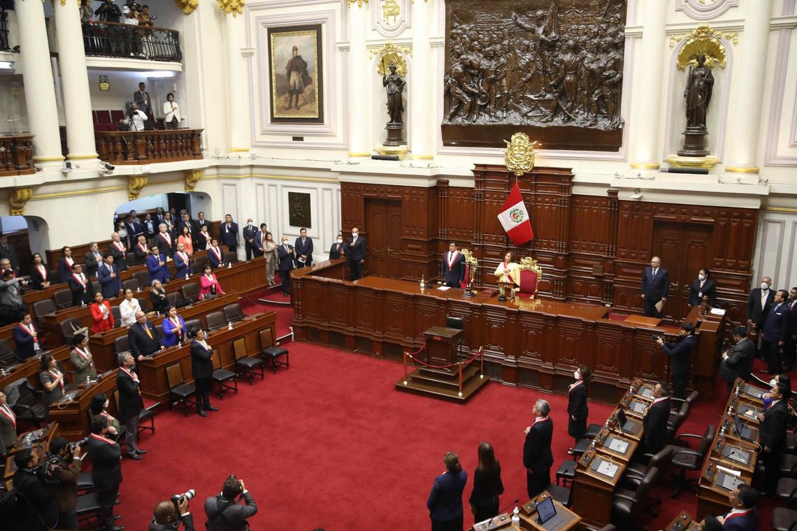 Perú: Congreso aprobó analizar adelanto de las elecciones