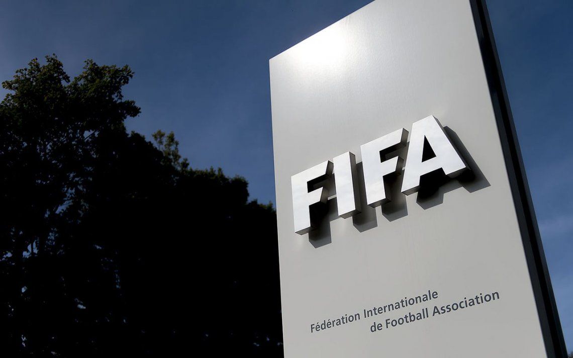 Qatar 2022: hija de ¡10 años! de un miembro FIFA recibió u$s 2 millones