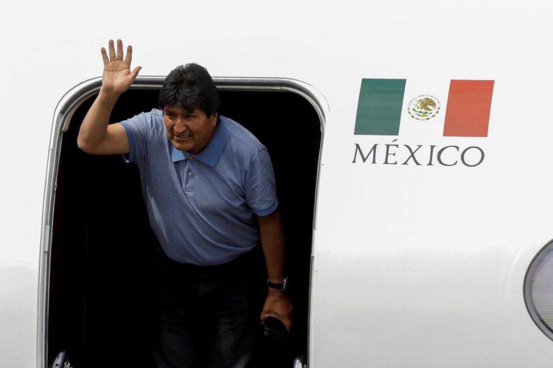 Revelan que dispararon proyectiles contra el avión que rescató a Evo Morales en 2019