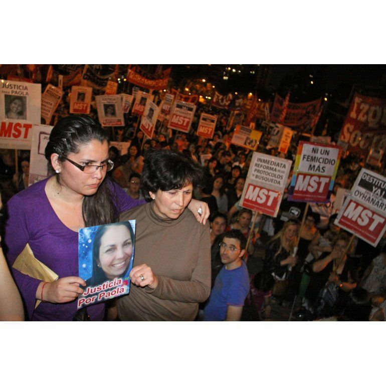 Córdoba. Marcha en reclamo de justicia por el femicidio de Paola Acosta