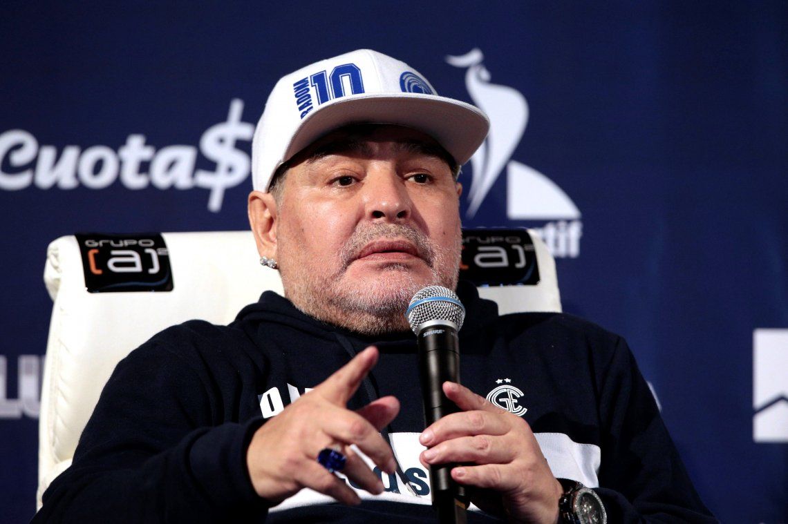 Maradona en la conferencia: la pelea con Tapia, Caniggia, Spinelli y otras frases