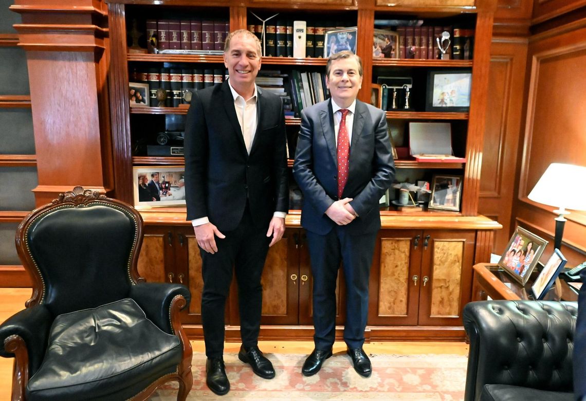 El ministro Diego Santilli se reunió con el gobernador Gerardo Zamora en Santiago del Estero.
