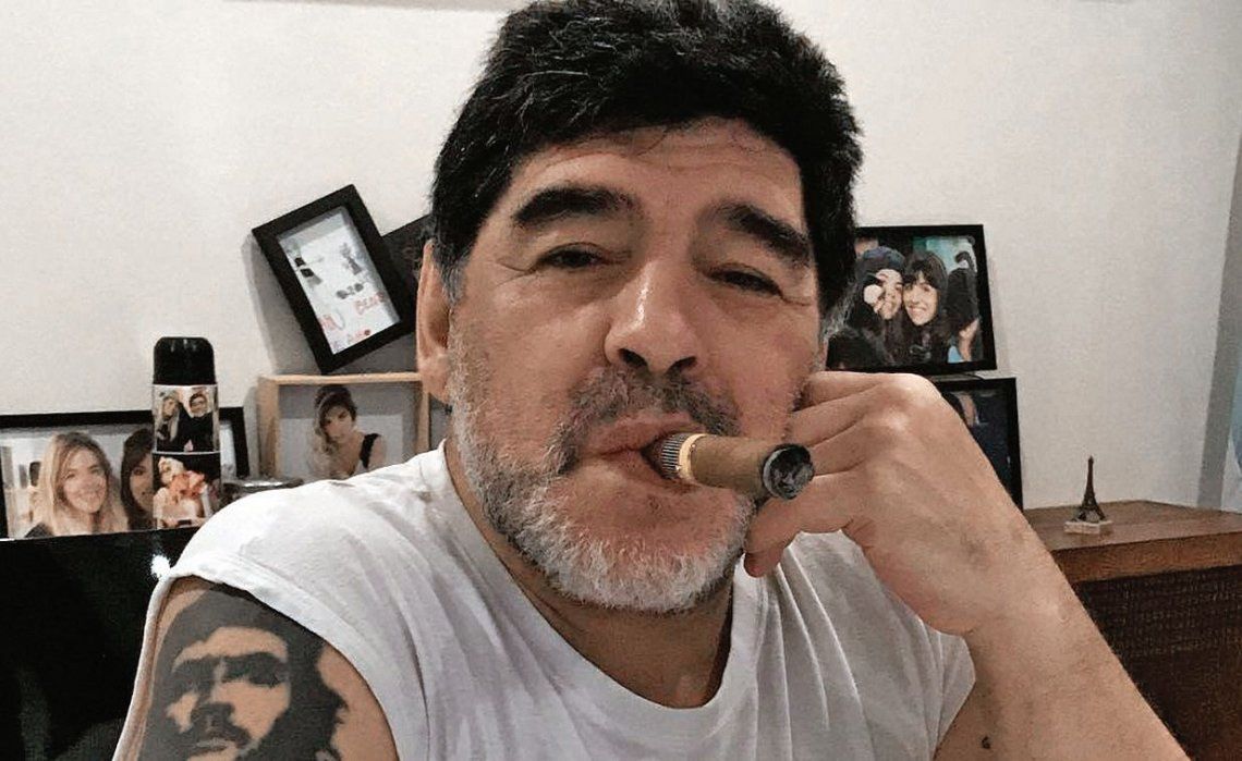 dDiego Maradona descargó una catarata de críticas contra el presidente Mauricio Macri.