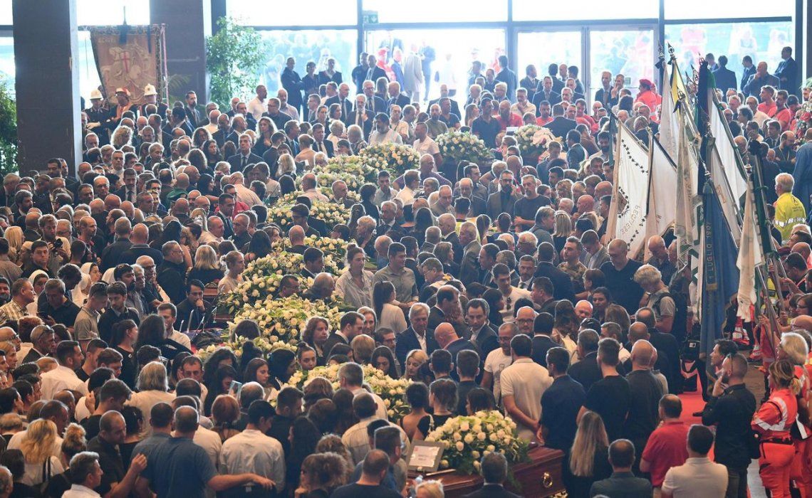 Génova: ceremonia sobria y solemne a las víctimas