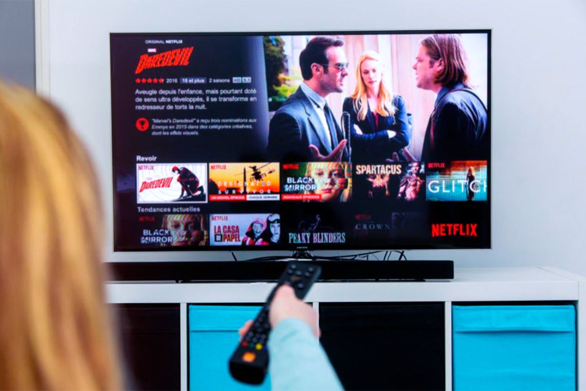 ¿Pueden dispararse los costos de Netflix y demás plataformas por el aumento del dólar?