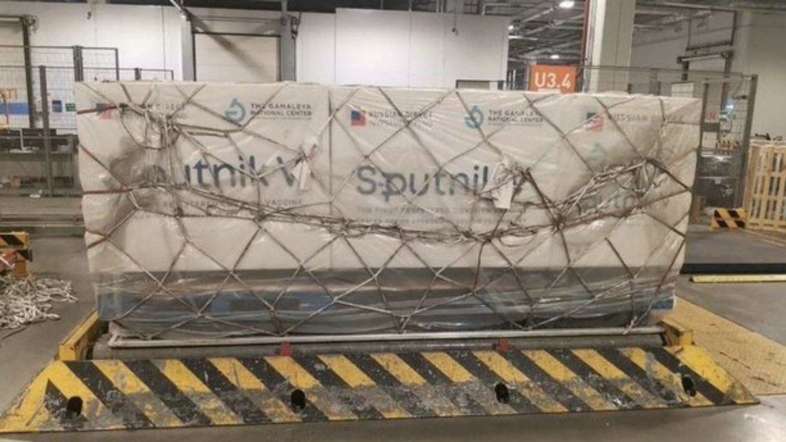 Llega desde Rusia una nueva partida de 400.000 dosis de la vacuna Sputnik V
