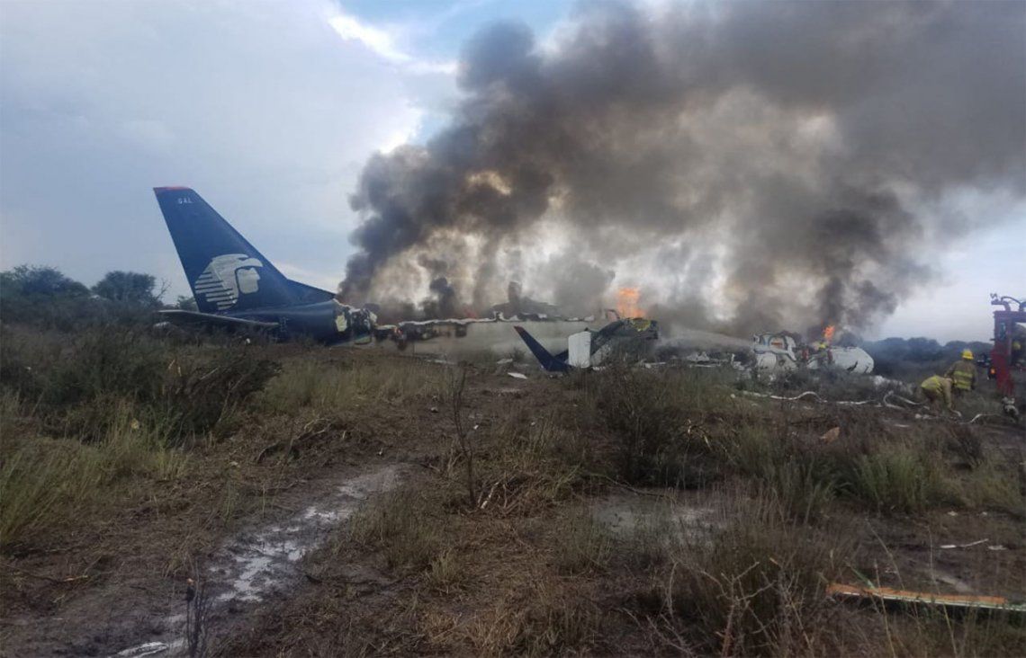 Video | Pasajeros filman la impactante caída del avión de Aeroméxico