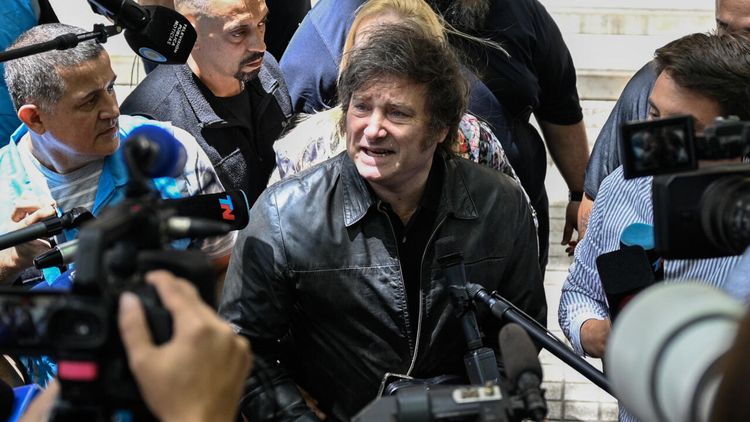 En el Día del Periodista, Milei volvió a apuntar contra los medios.