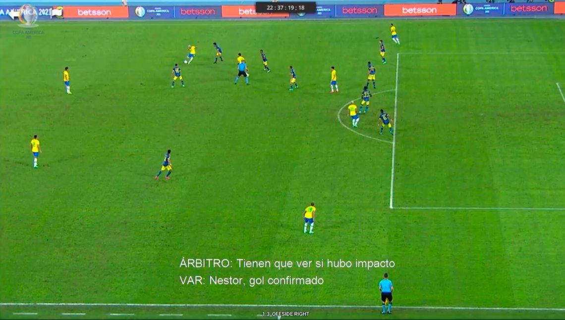 Conmebol publicó los audios del VAR en la polémica jugada de Brasil