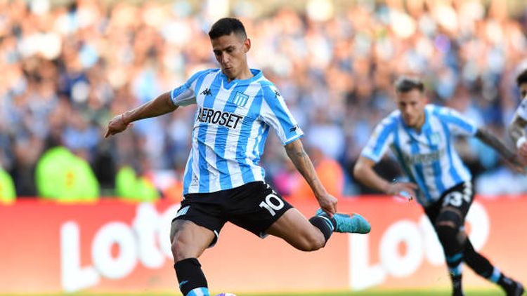 Matías Rojas, cada vez más leos de Racing Club: tiene una oferta de Corinthians.