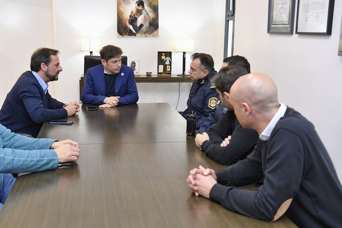 Axel Kicillof y Ariel Sujarchuk se reunieron con los encargados de la seguridad de la provincia