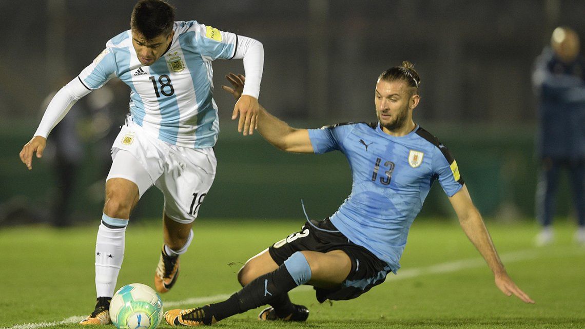 Las postales del empate entre Uruguay y Argentina