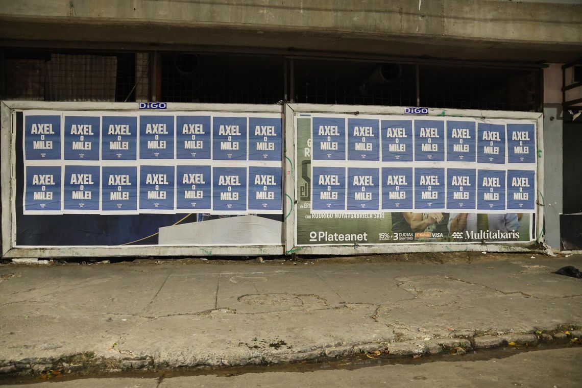 Los carteles aparecieron en la Ciudad de Buenos Aires y el conurbano.