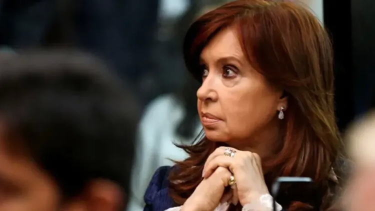 Cristina Kirchner publicó las supuestas 20 mentiras de la causa Vialidad.