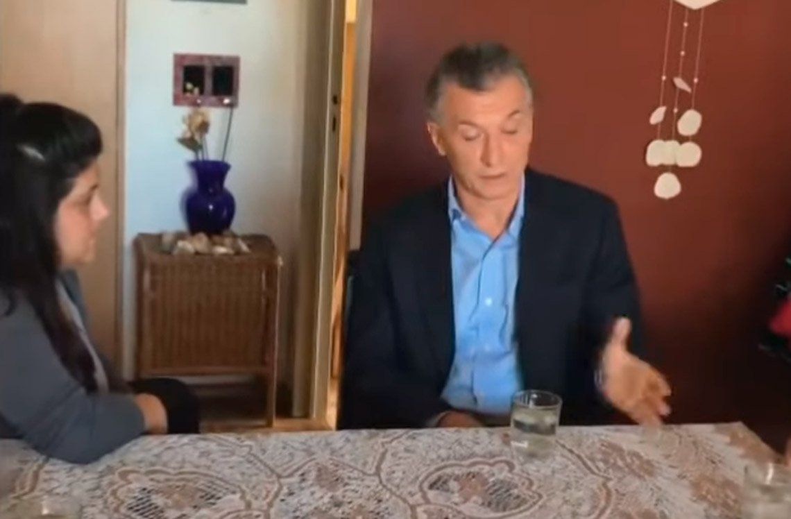 El video de Macri hablando con vecinos acerca de la crisis, antes del anuncio de las medidas del Gobierno que intentarán frenar la inflación