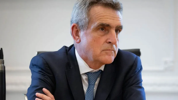 Agustín Rossi, ex ministro de Defensa y actual diputado nacional, cuestionó duramente las declaraciones de Javier Milei.