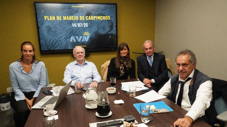 Daniel Scioli se reunió con técnicos de la Asociación Vecinal Nordelta.