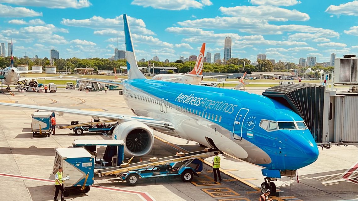 El principio de acuerdo comenzó a destrabar el conflicto en Aerolíneas Argentinas. El principio de acuerdo comenzó a destrabar el conflicto en Aerolíneas Argentinas.