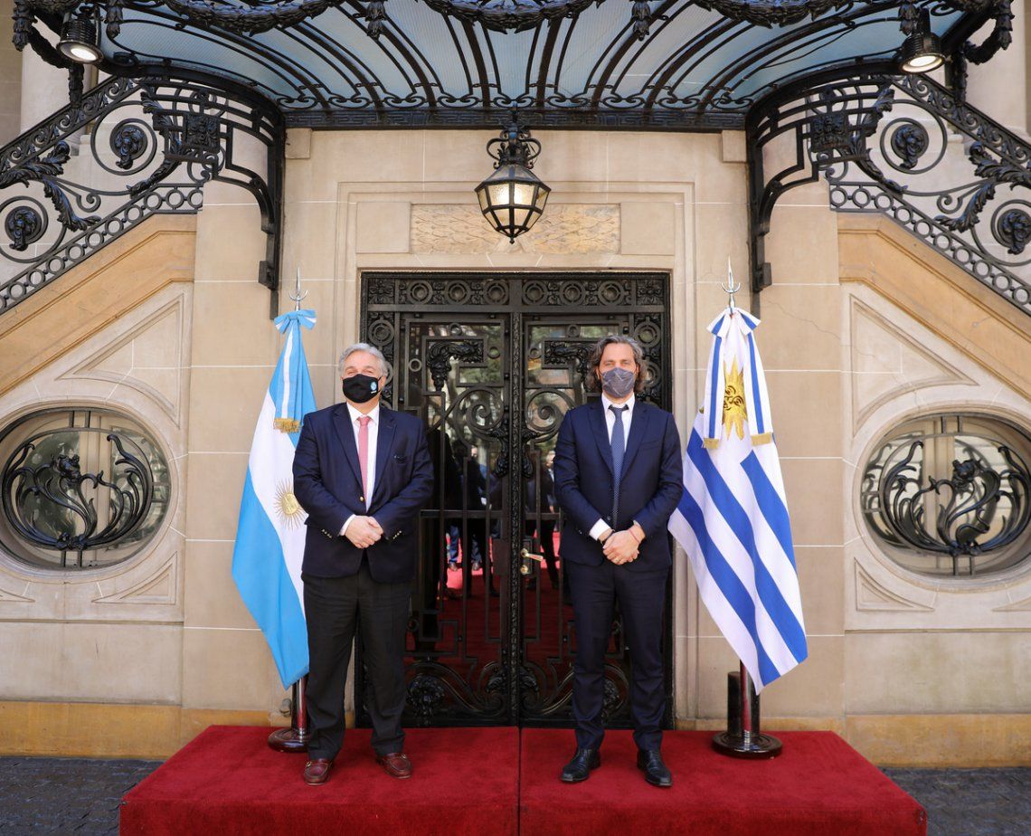  Los cancilleres de Argentina y Uruguay.
