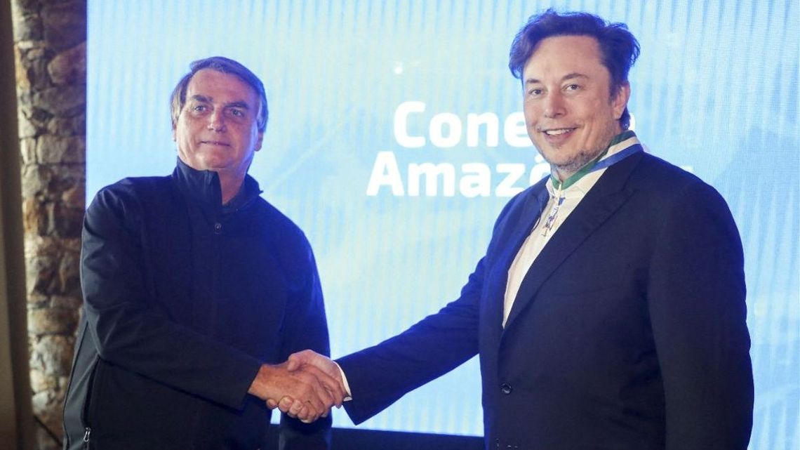 Elon Musk y Bolsonaro hablan sobre proyectos en la Amazonía.