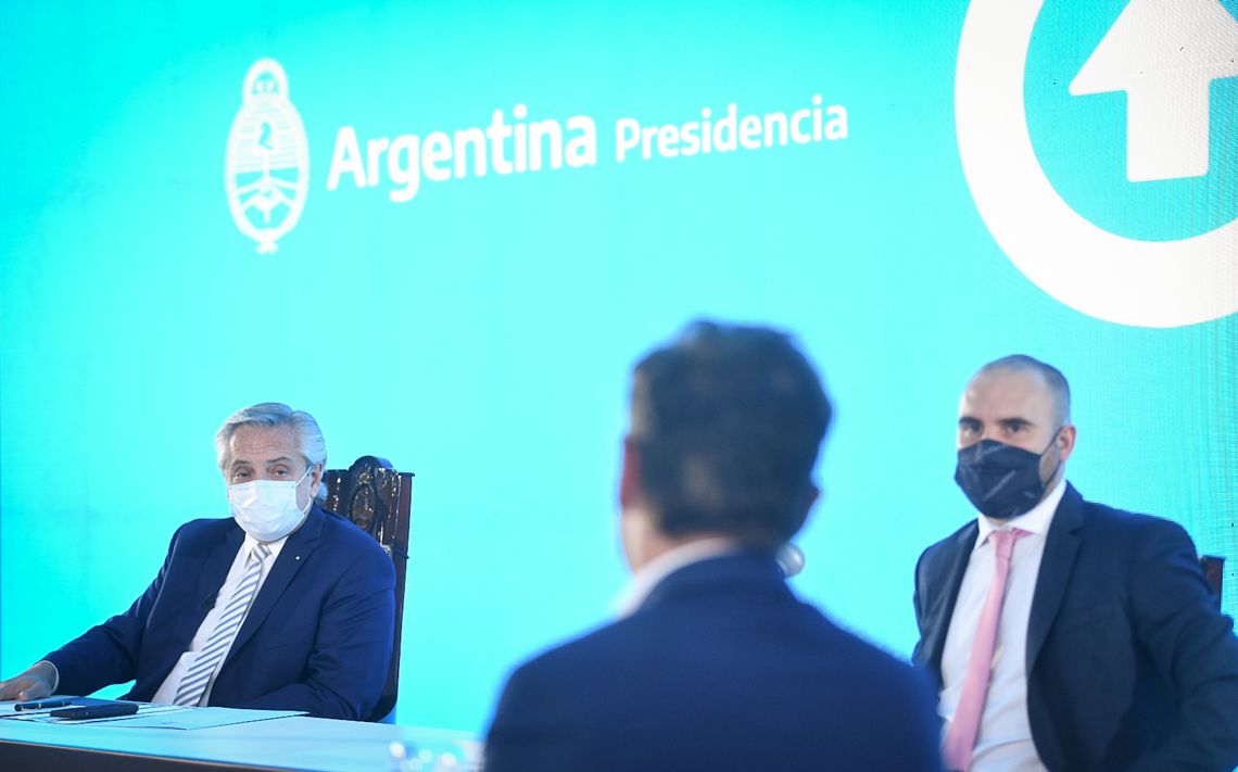 Fernández y Guzmán, con gobernadores sobre las gestiones con el FMI. 