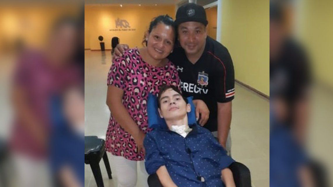 Quilmes: piden ayuda para un joven que quedó quadrapléjico al caer de las escaleras de una iglesia evangélica