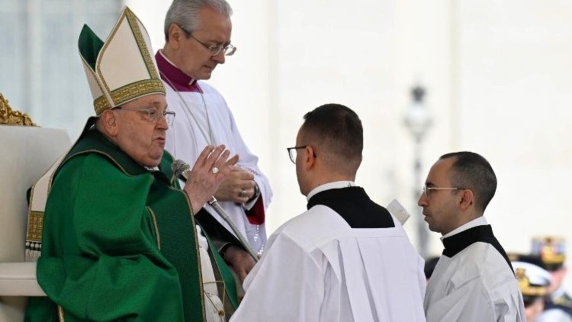 Plaza San Pedro (Vaticano) - El Papa Francisco celebra la misa del Jubileo de las Fuerzas Armadas y de Seguridad