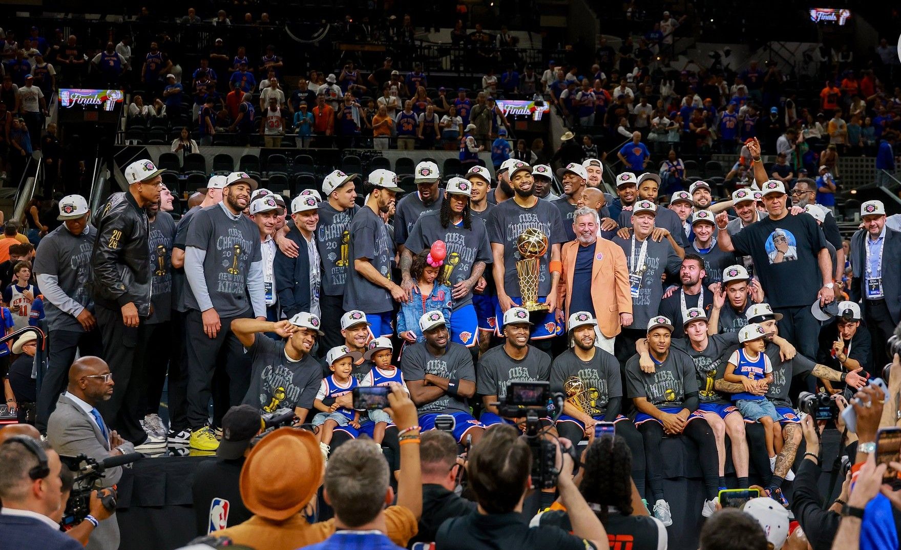 New York Knicks, campeón de la NBA: remontó otro partido épico ante San Antonio Spurs y cortó una sequía de 53 años