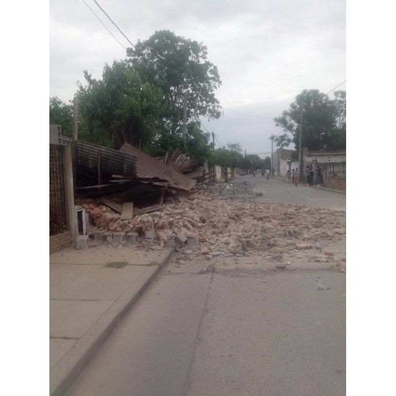 Fuerte sismo en el norte del país: un muerto y más de 10 heridos