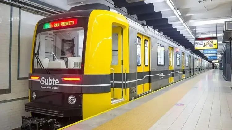 El servicio de las seis líneas de subte y el Premetro se normalizó a las 16.03, luego de la interrupción que afectó los recorridos durante la mañana del martes.