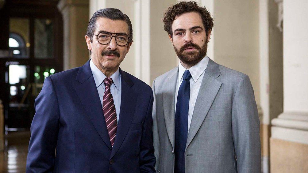 Ricardo Darín y Peter Lanzani en los roles de los fiscales Julio Strassera y Luis Moreno Ocampo.