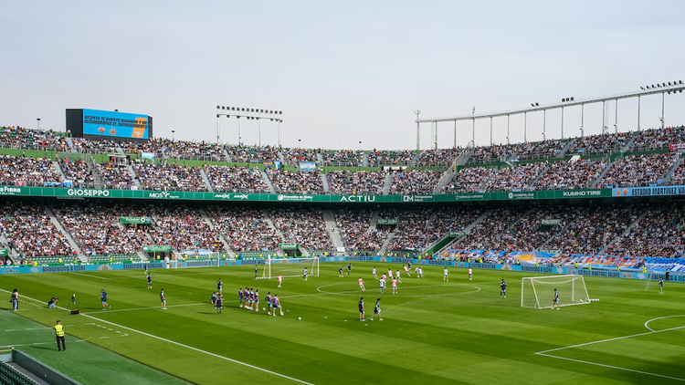 La Scaloneta en acción en el estadio de Elche. Foto: Pablo Morano - Reuters.