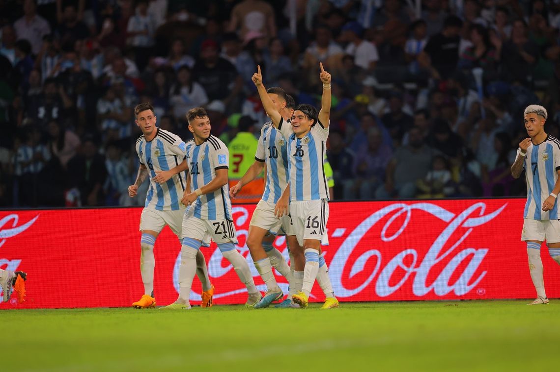 La Selección Argentina Sub-20 se mide con Nueva Zelanda por el Grupo A.