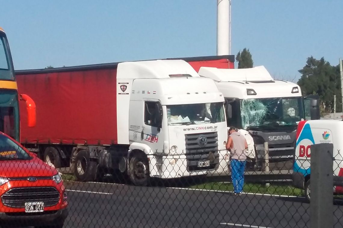 Choque fatal en Panamericana entre dos camiones: un muerto