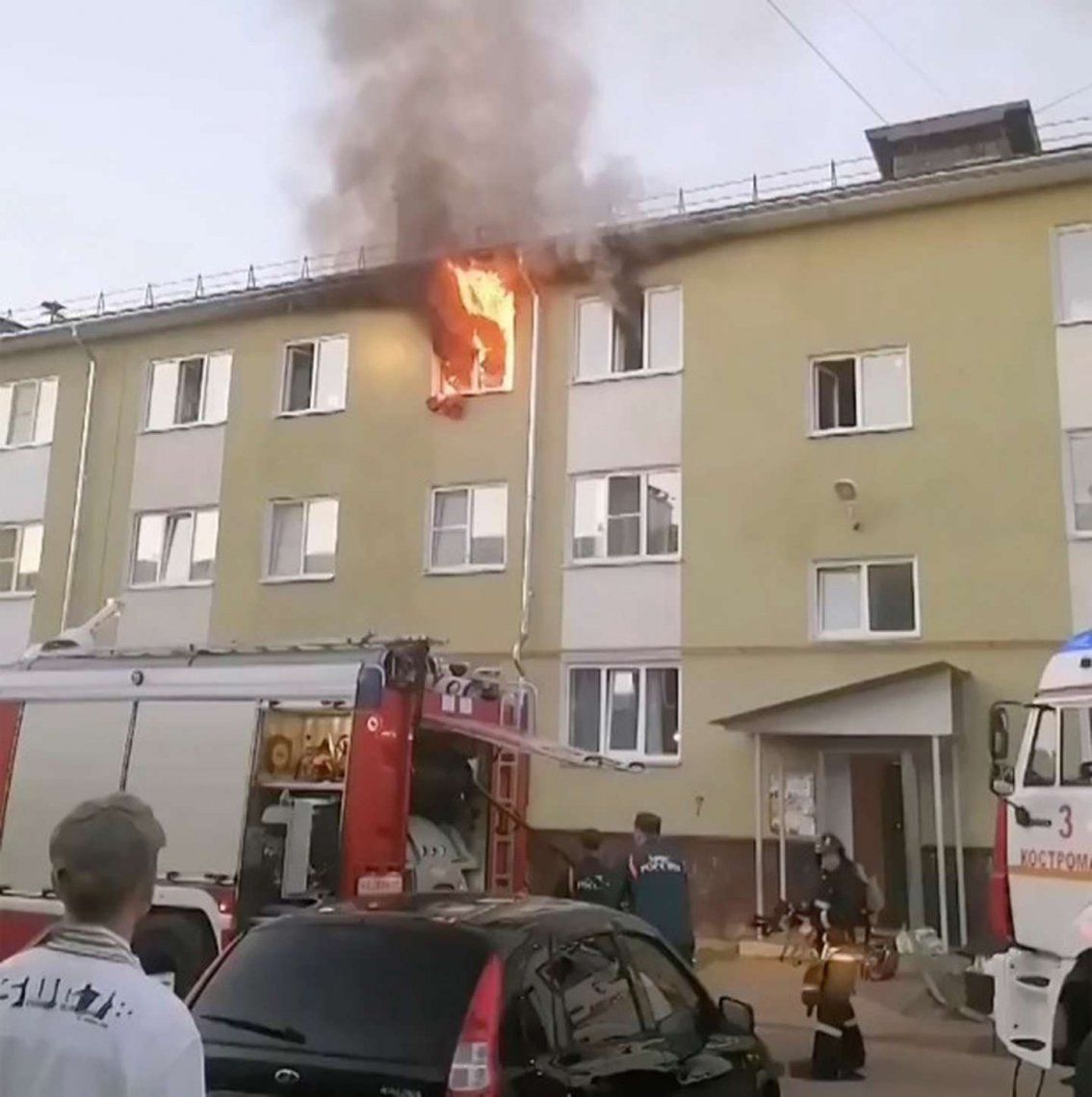 Rusia: tres niños, salvados de un incendio por los vecinos