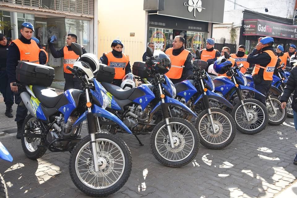 Incorporan 40 motos para patrullar corredores escolares