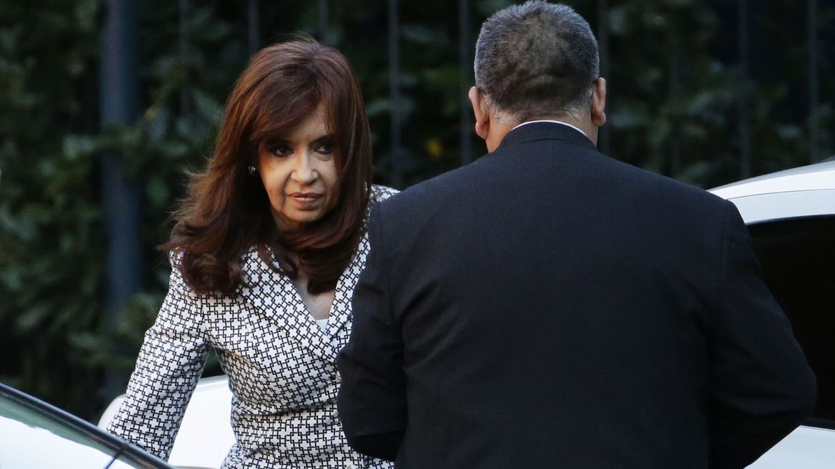 Embargaron A Cristina Kirchner En $10 Mil Millones Y Confirmaron Su ...