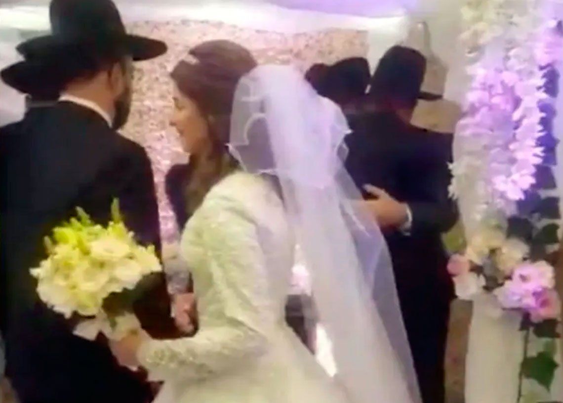 Celebraron un casamiento en plena cuarentena: 8 detenidos, entre ellos los novios y el rabino